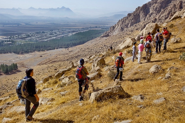 В октябре 2012 года прошёл в Бисотуне (Иран) Второй международный фестиваль скалолазания (Альпинизм, фестиваль скалолазания.)
