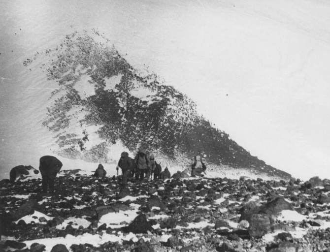 Ретро. Далекие 70-е. Альпиниада, массовое восхождение на Эльбрус. Лето 1977 г. (Альпинизм, курус)