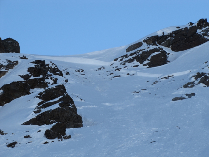Сегодняшние лавины Чегета. (Горные лыжи/Сноуборд, приэльбрусье)